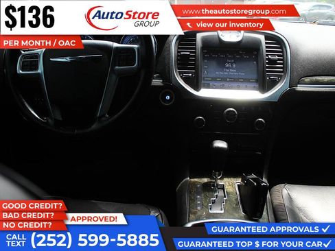 Used 2011 Chrysler 300 C w/ Sound Group RWD image 12