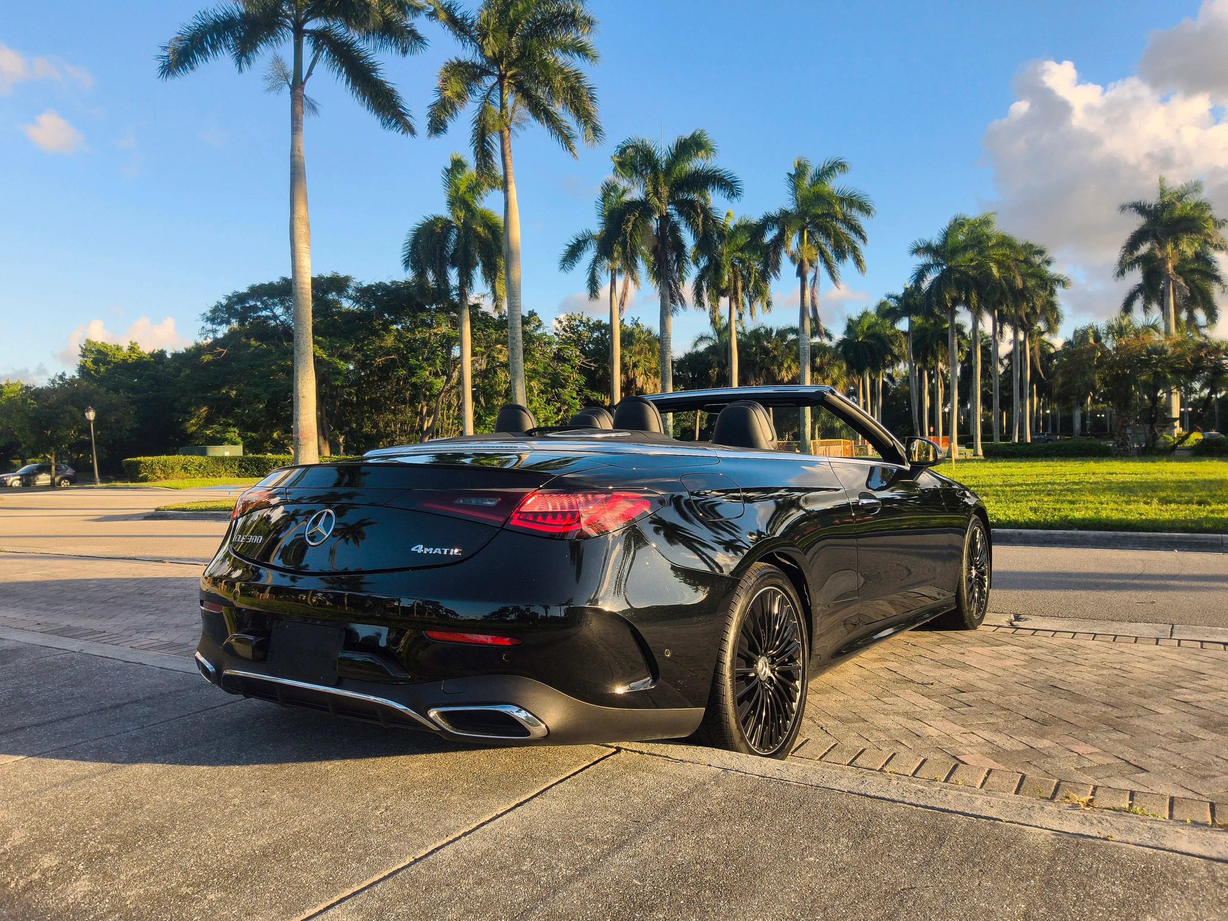 Used 2025 Mercedes-Benz CLE 300 4MATIC Cabriolet image 18