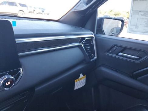 New 2026 GMC Canyon Elevation w/ Convenience Package image 27