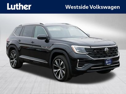 Certified 2025 Volkswagen Atlas SEL Premium R-Line