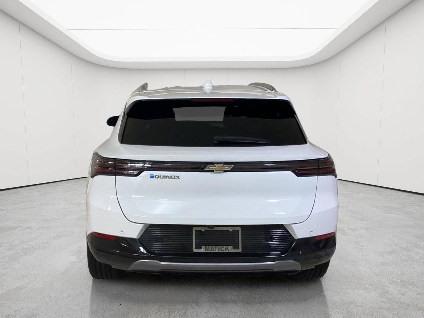 Used 2024 Chevrolet Equinox EV LT FWD image 5