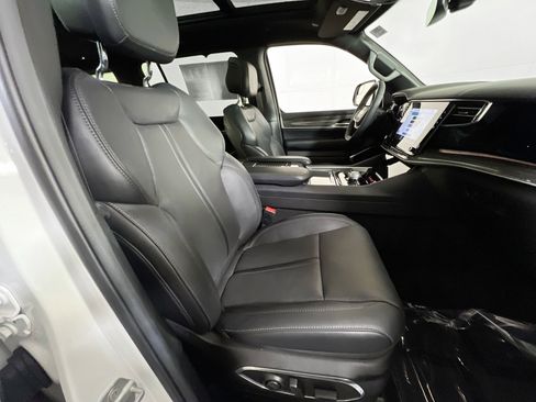 Used 2022 Jeep Wagoneer Series II w/ Convenience Group I image 31