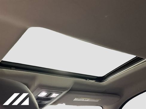 Used 2018 RAM 1500 Sport w/ Sport Premium Group AWD/4WD image 24