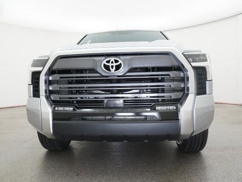 New 2026 Toyota Tundra Limited AWD/4WD image 9