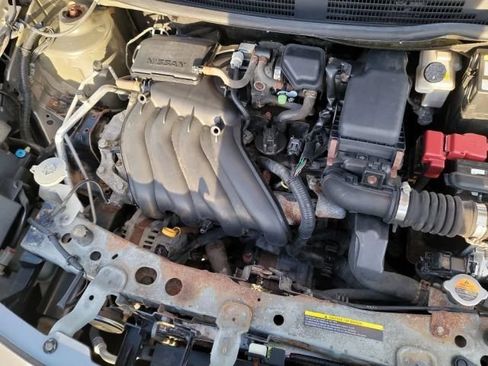 Used 2013 Nissan Versa S Plus FWD image 30