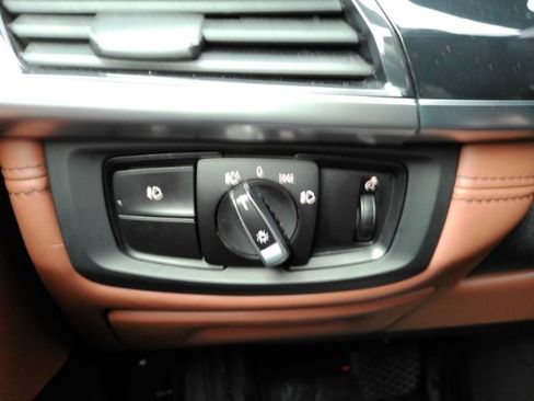 Used 2017 BMW X5 xDrive40e image 38