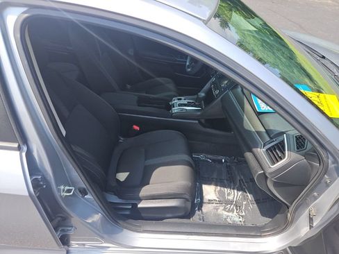 Used 2019 Honda Civic LX image 28