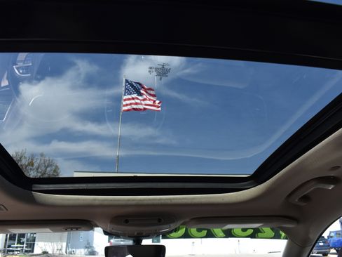 Used 2020 Lincoln Nautilus Reserve image 31