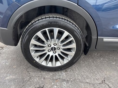 Used 2017 Lincoln MKC Reserve w/ Lincoln MKC Climate Package image 10