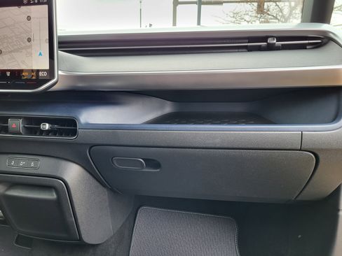 New 2025 Volkswagen ID. Buzz Pro S image 21