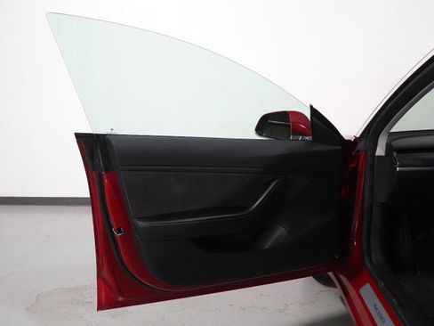 Used 2018 Tesla Model 3 Long Range image 50