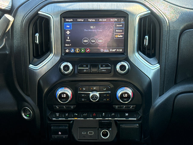 Used 2020 GMC Sierra 3500 Denali w/ Technology Package AWD/4WD image 10