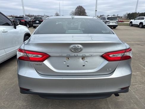 Used 2019 Toyota Camry LE image 7