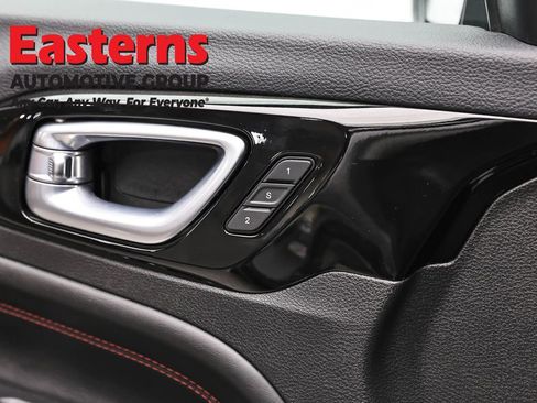 Used 2022 Jeep Compass Trailhawk w/ Trailhawk Elite Group image 23