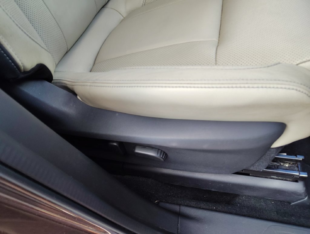 Used 2019 Subaru Ascent Limited AWD/4WD image 34