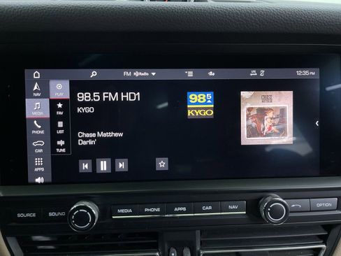 Used 2021 Porsche Macan S image 20