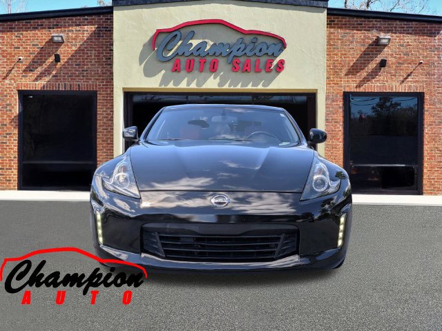 Used 2020 Nissan 370Z Coupe RWD image 10