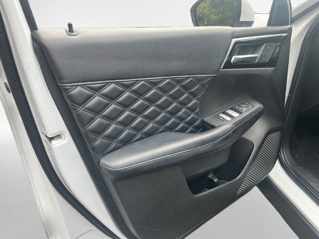 Used 2022 Mitsubishi Outlander SEL FWD image 14