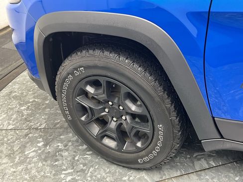 Used 2022 Jeep Cherokee Latitude w/ Sun & Sound Group image 29