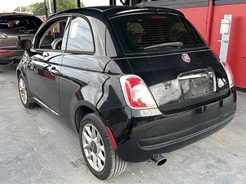 Used 2017 FIAT 500 Pop FWD image 2