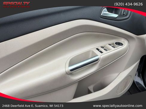 Used 2018 Ford Escape SEL image 30