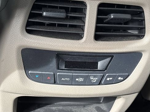 Used 2018 Honda Pilot EX-L image 19