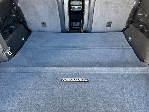 Used 2015 Toyota Highlander Limited Platinum AWD/4WD image 20