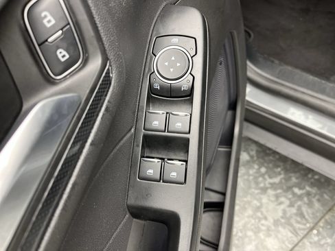 Used 2024 Ford Escape ST-Line w/ Tech Pack #1 AWD/4WD image 9