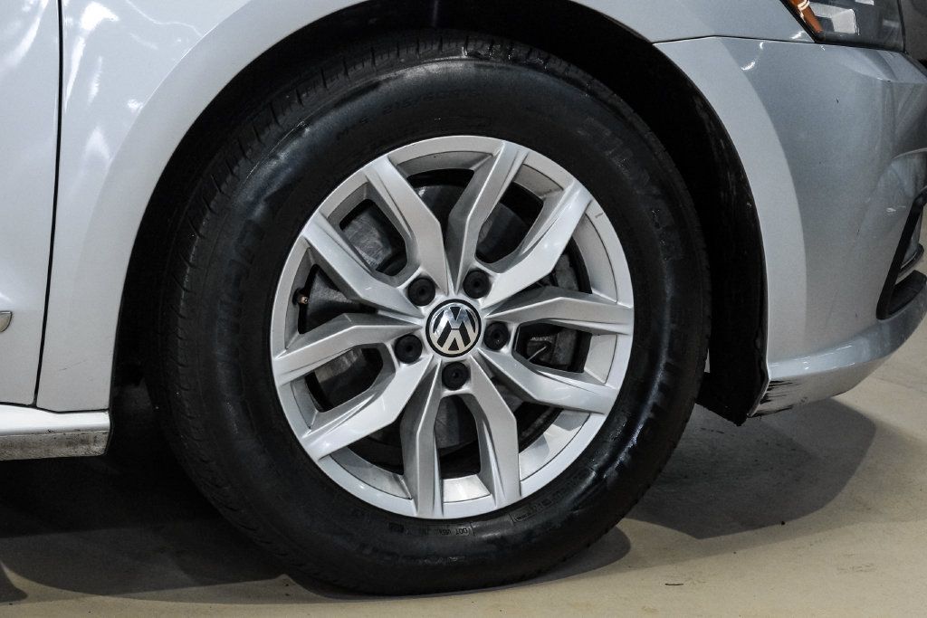 Used 2016 Volkswagen Passat 1.8T S FWD image 58