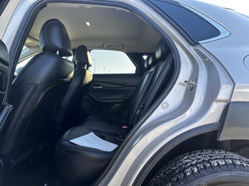 Used 2024 MAZDA CX-30 AWD 2.5 S w/ Select Sport Pkg image 19