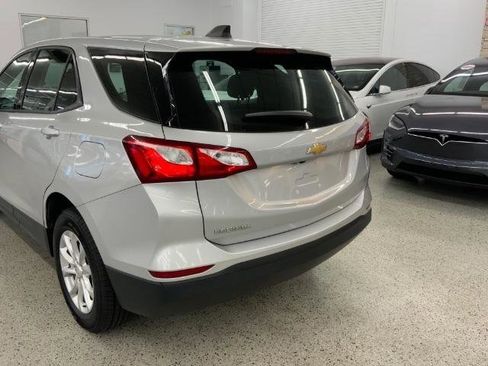 Used 2019 Chevrolet Equinox LS AWD/4WD image 39