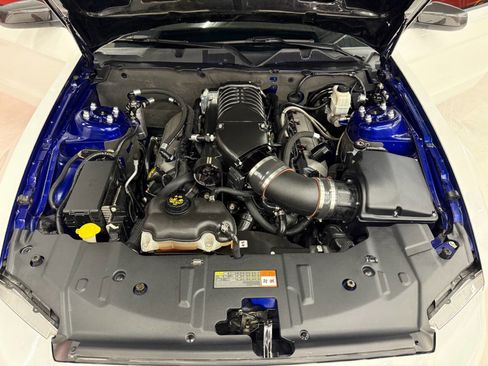 Used 2013 Ford Mustang GT Premium w/ Comfort Pkg image 9