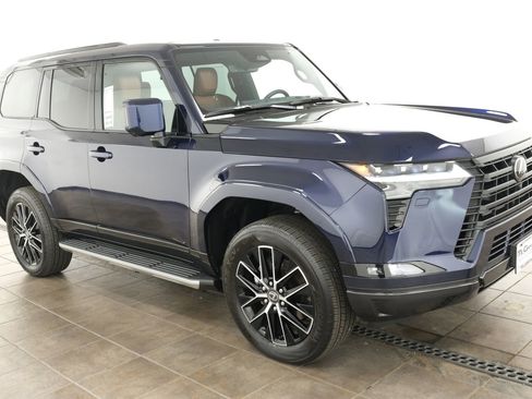 Used 2026 Lexus GX 550 w/ Accessory Package (2T) AWD/4WD image 6