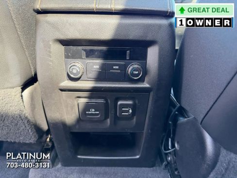 Used 2019 Chevrolet Traverse LT w/ LT Premium Package image 14