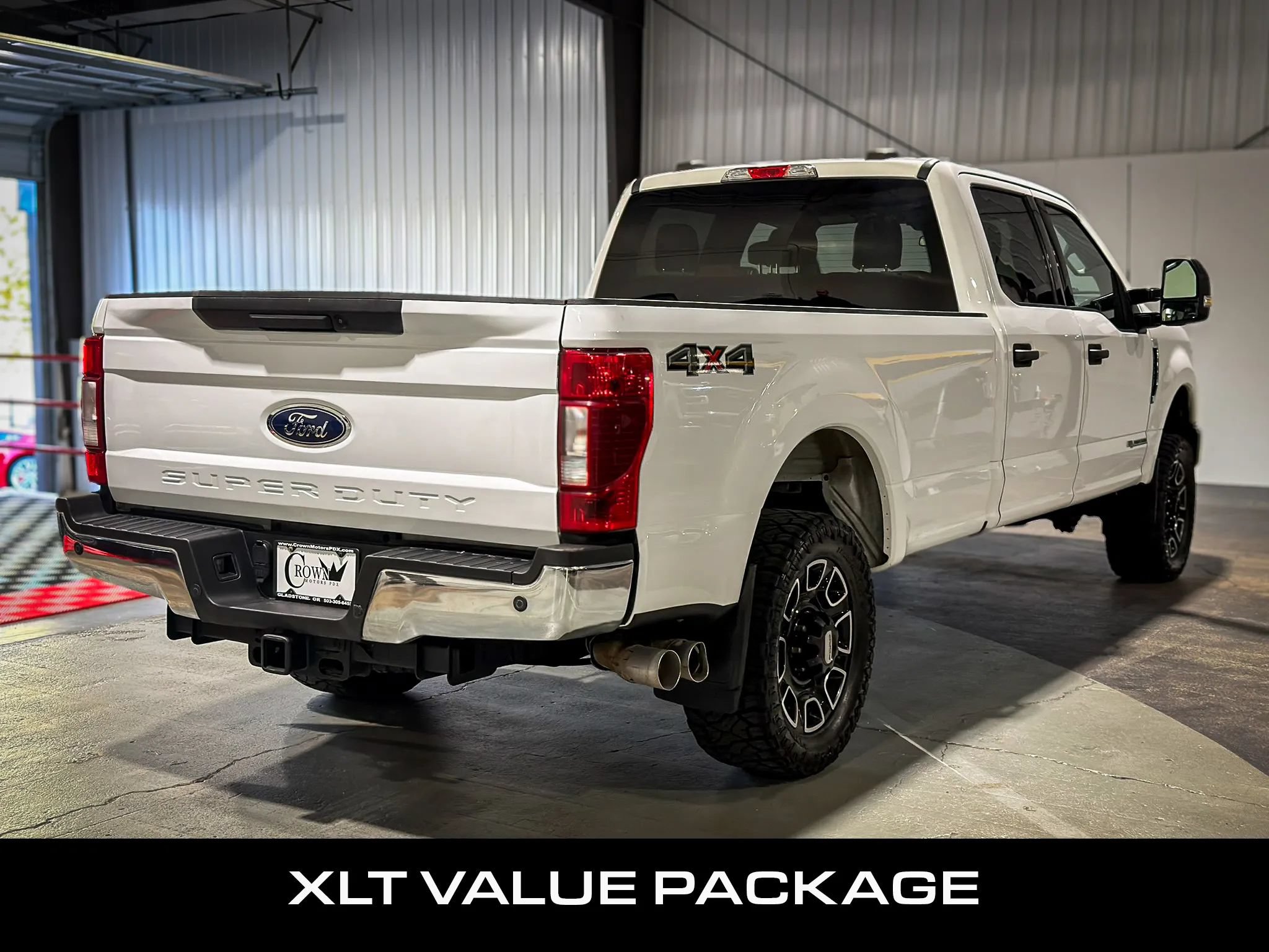 Used 2022 Ford F350 XLT w/ XLT Value Package AWD/4WD image 4
