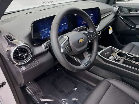 New 2026 Chevrolet Equinox LT image 10