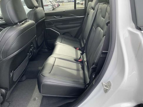 New 2024 Jeep Grand Cherokee Limited 4xe w/ Luxury Tech Group II AWD/4WD image 8