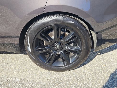 Used 2023 Land Rover Range Rover Velar R-Dynamic S image 8