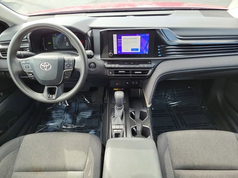Certified 2025 Toyota Camry LE image 14