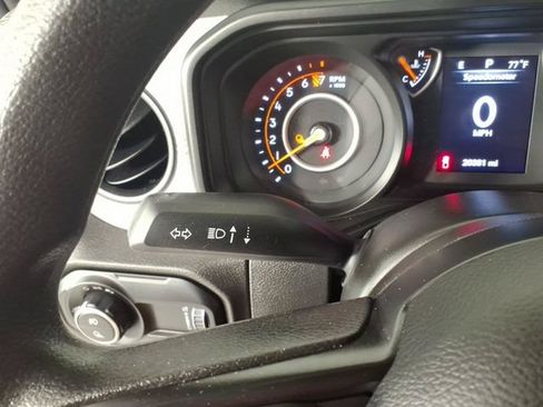 Used 2025 Jeep Gladiator Sport AWD/4WD image 20