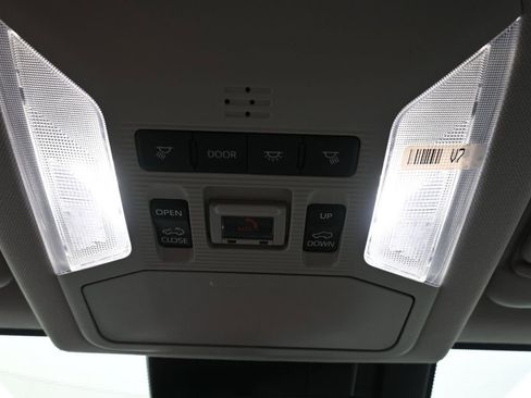 Used 2023 Toyota RAV4 XLE Premium image 26