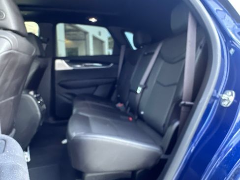 Used 2024 Cadillac XT5 Premium Luxury w/ Technology Package FWD image 10
