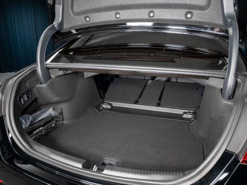 Certified 2025 Mercedes-Benz C 300 Sedan image 7