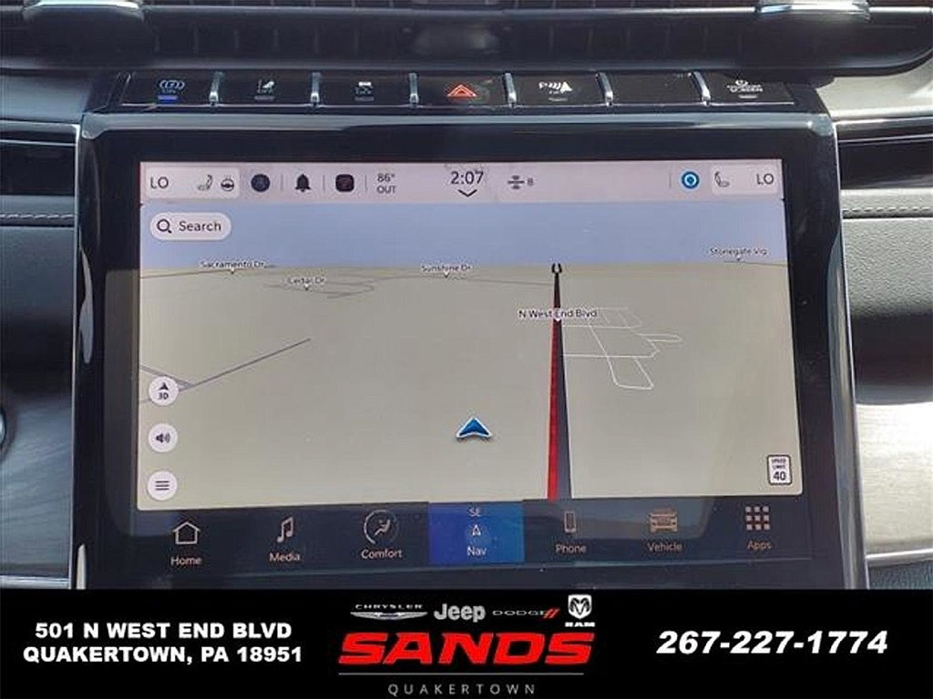 New 2023 Jeep Grand Cherokee Overland w/ Luxury Tech Group IV AWD/4WD image 17