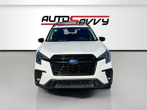 Used 2023 Subaru Ascent Onyx Edition image 2
