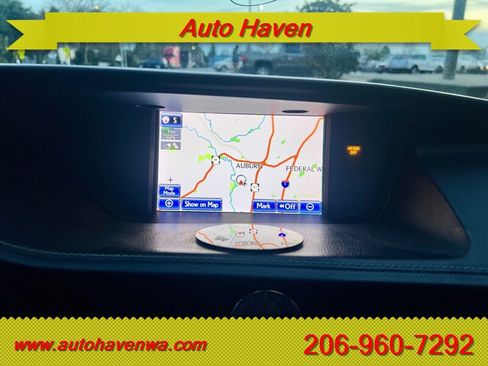 Used 2014 Lexus ES 300h w/ Luxury Package w/Bamboo Trim FWD image 13