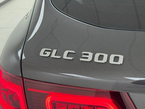 Used 2022 Mercedes-Benz GLC 300 4MATIC image 33