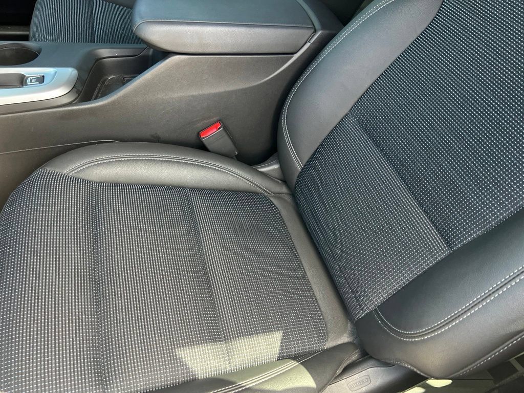 Used 2026 Buick Envista Preferred w/ Convenience I Package FWD image 9