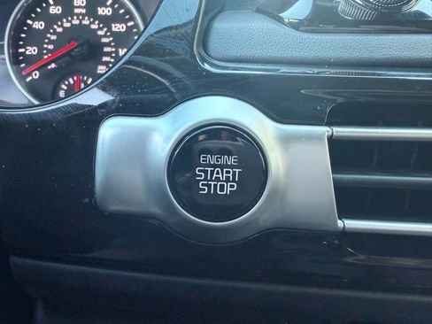 Used 2022 Kia Seltos SX image 12