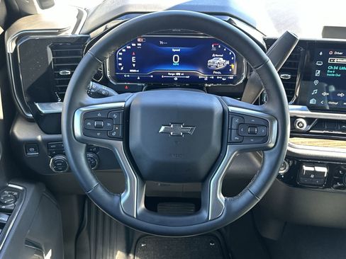 Certified 2025 Chevrolet Silverado 1500 RST w/ Z71 Off-Road Package image 19